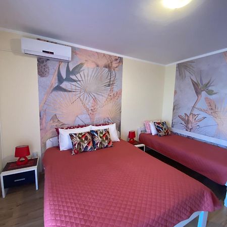 Apartments Villa Viktoria Тиват Экстерьер фото