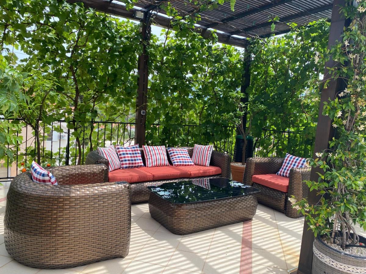 Apartments Villa Viktoria Тиват Экстерьер фото