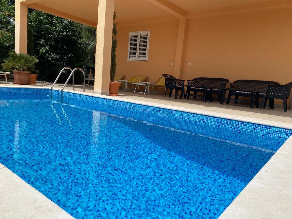 Apartments Villa Viktoria Тиват Экстерьер фото