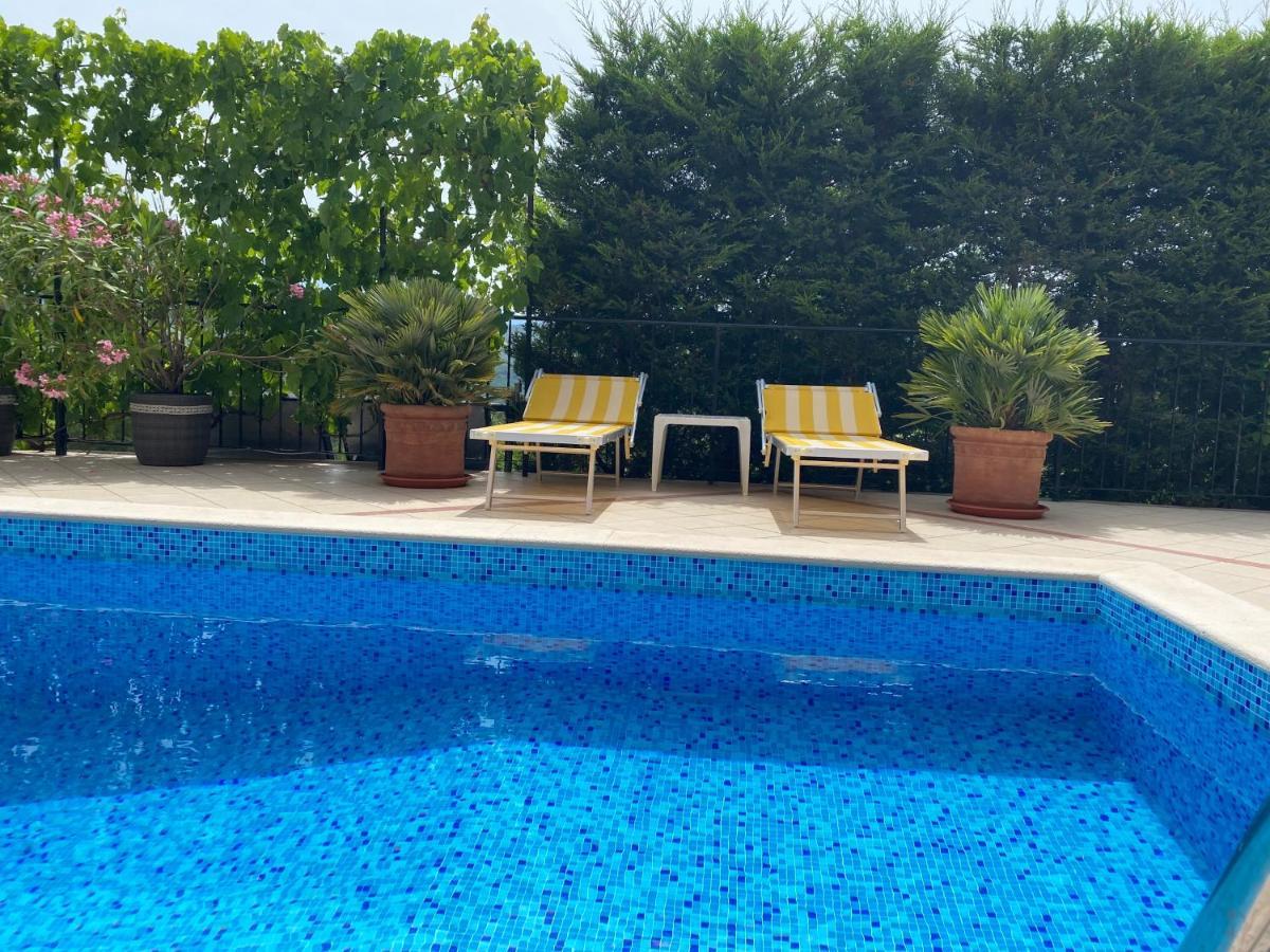 Apartments Villa Viktoria Тиват Экстерьер фото