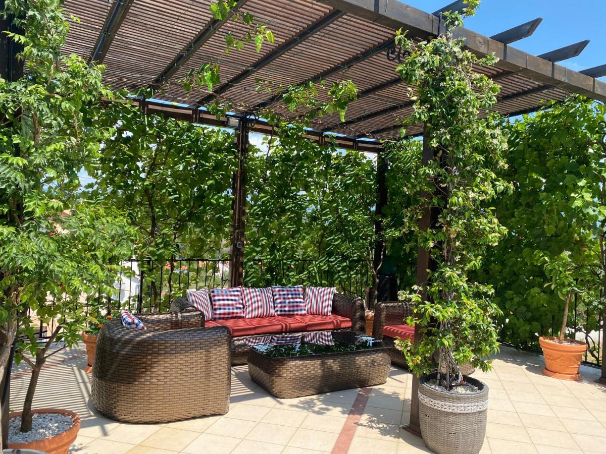 Apartments Villa Viktoria Тиват Экстерьер фото
