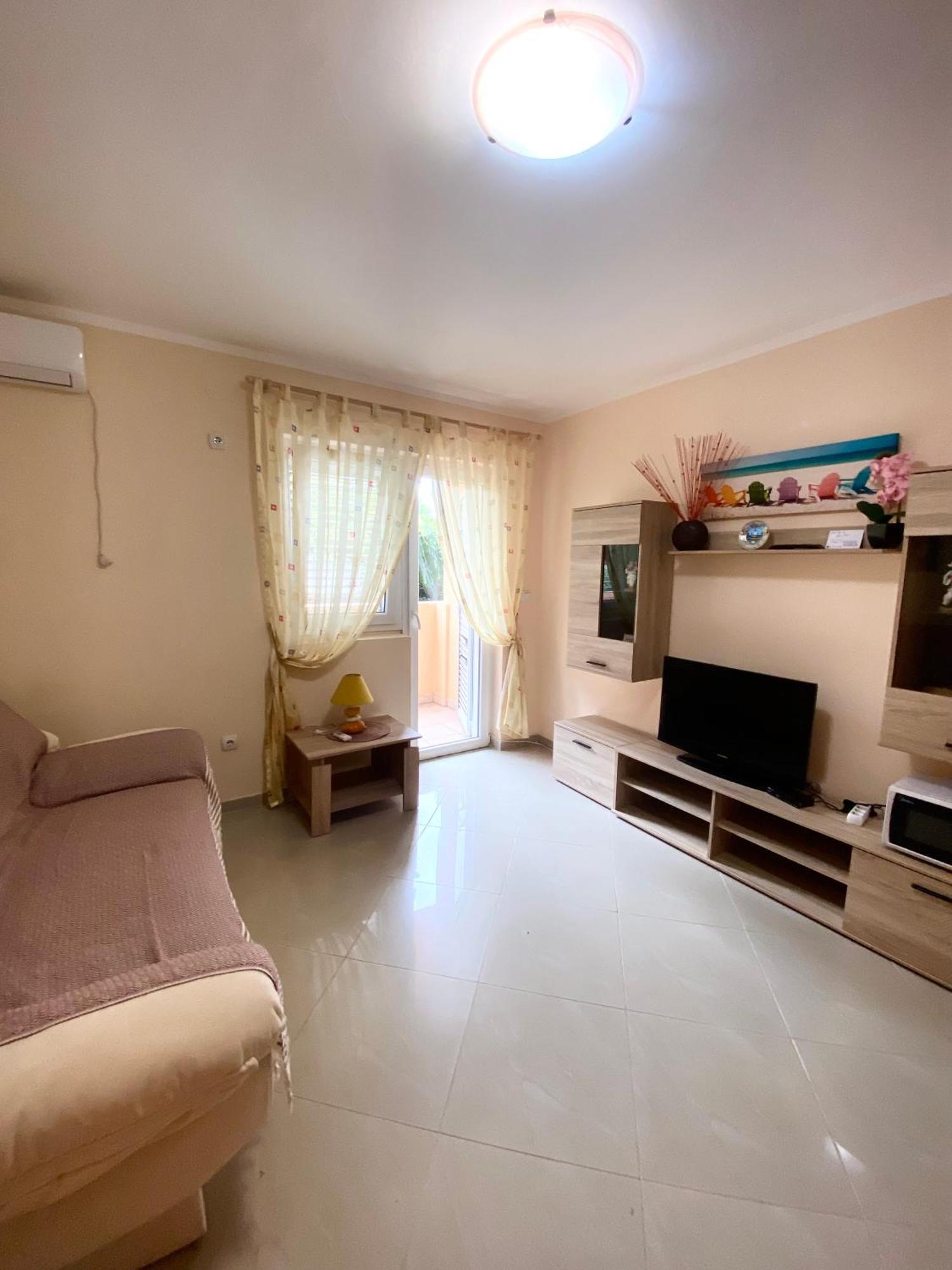 Apartments Villa Viktoria Тиват Экстерьер фото