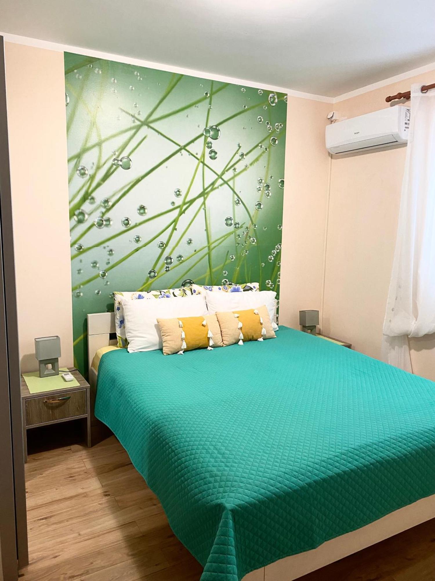 Apartments Villa Viktoria Тиват Экстерьер фото