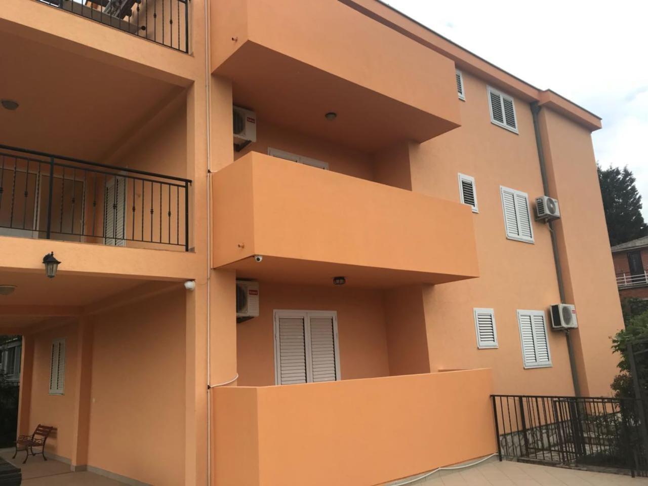 Apartments Villa Viktoria Тиват Экстерьер фото